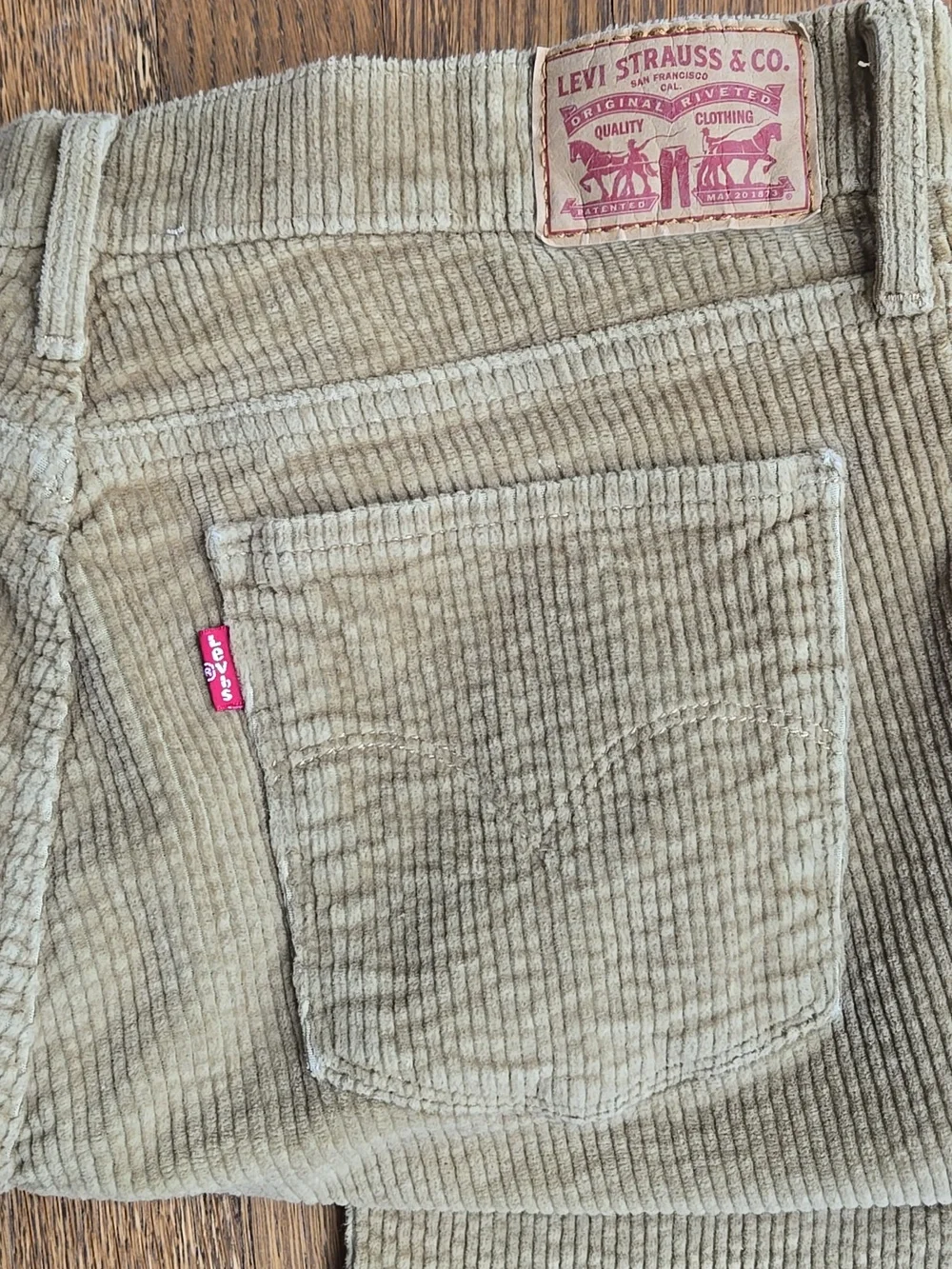Levi's 511 Slim Fit Corduroy Pants Brown Tan 31 X 30 Style 19626 Men's Classic